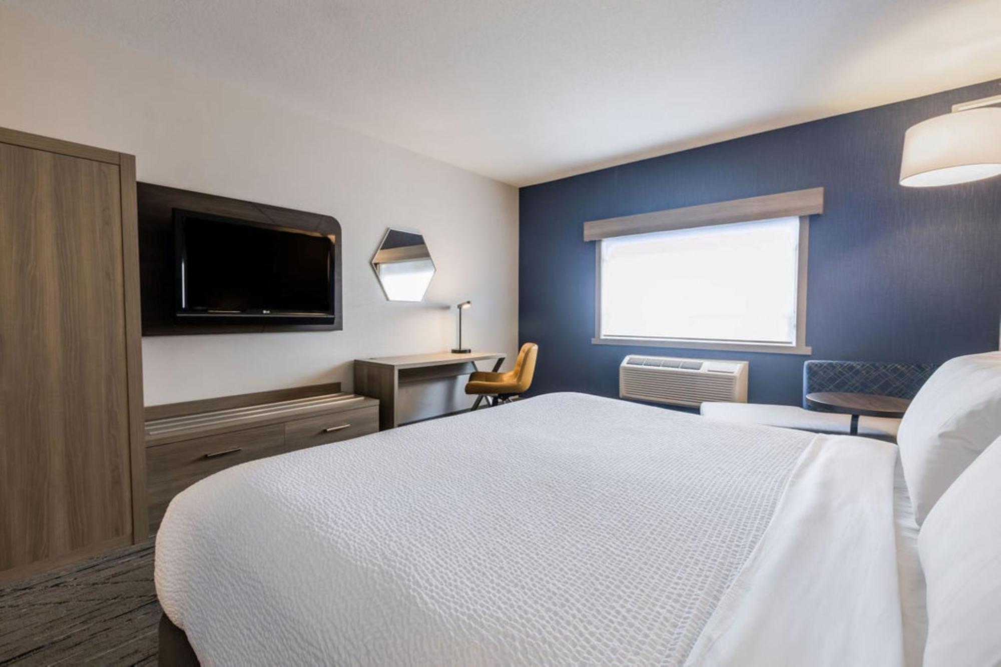 Standard King Room,1739389378:JPEG